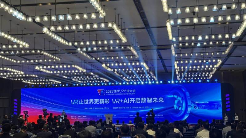 VR大空间体验馆内容更新模式观察：从固定剧目到持续运营